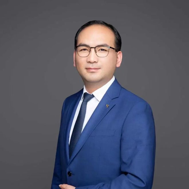 ybertruck负责人离职；美团发布首款IDE产品CatP